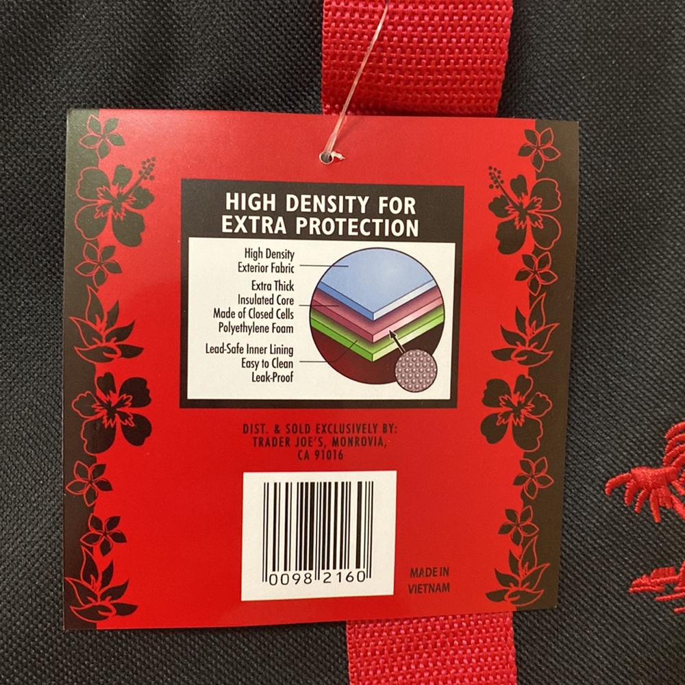 NWT Trader Joe's Black and Red Insulated Cooler Tote Bag. Beach Summer. 7 Gallon - Picture 5 of 6